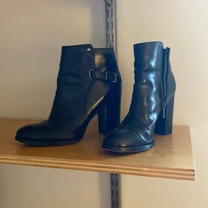 Frye Claude Jodhpur black ankle boots size 9